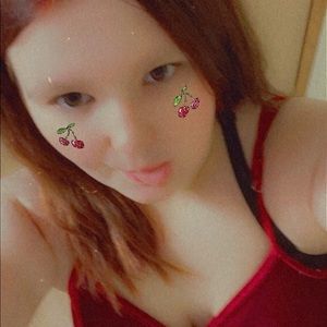 Meet your Posher, Ella